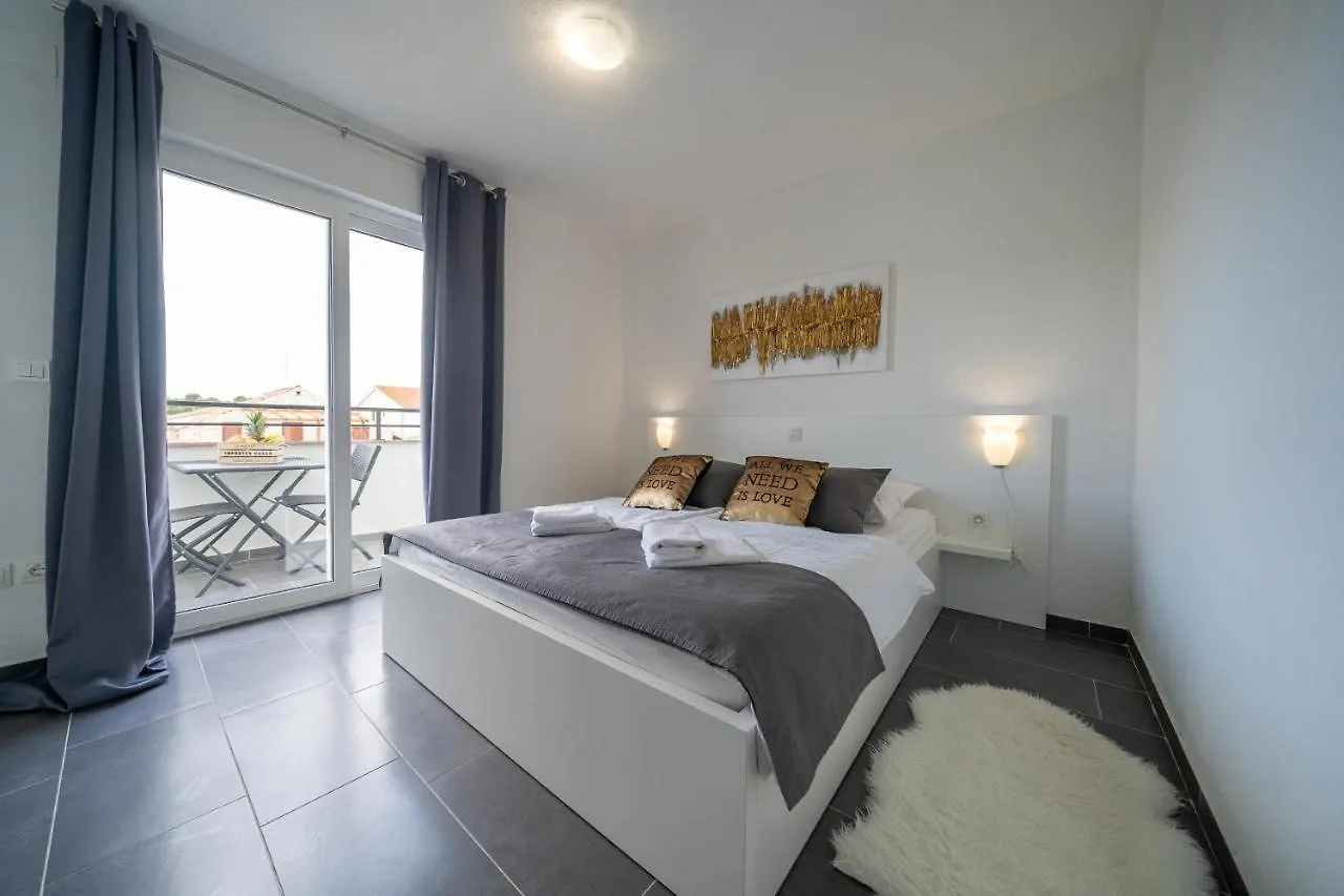 Holiday Apartments Amarilis Pakostane