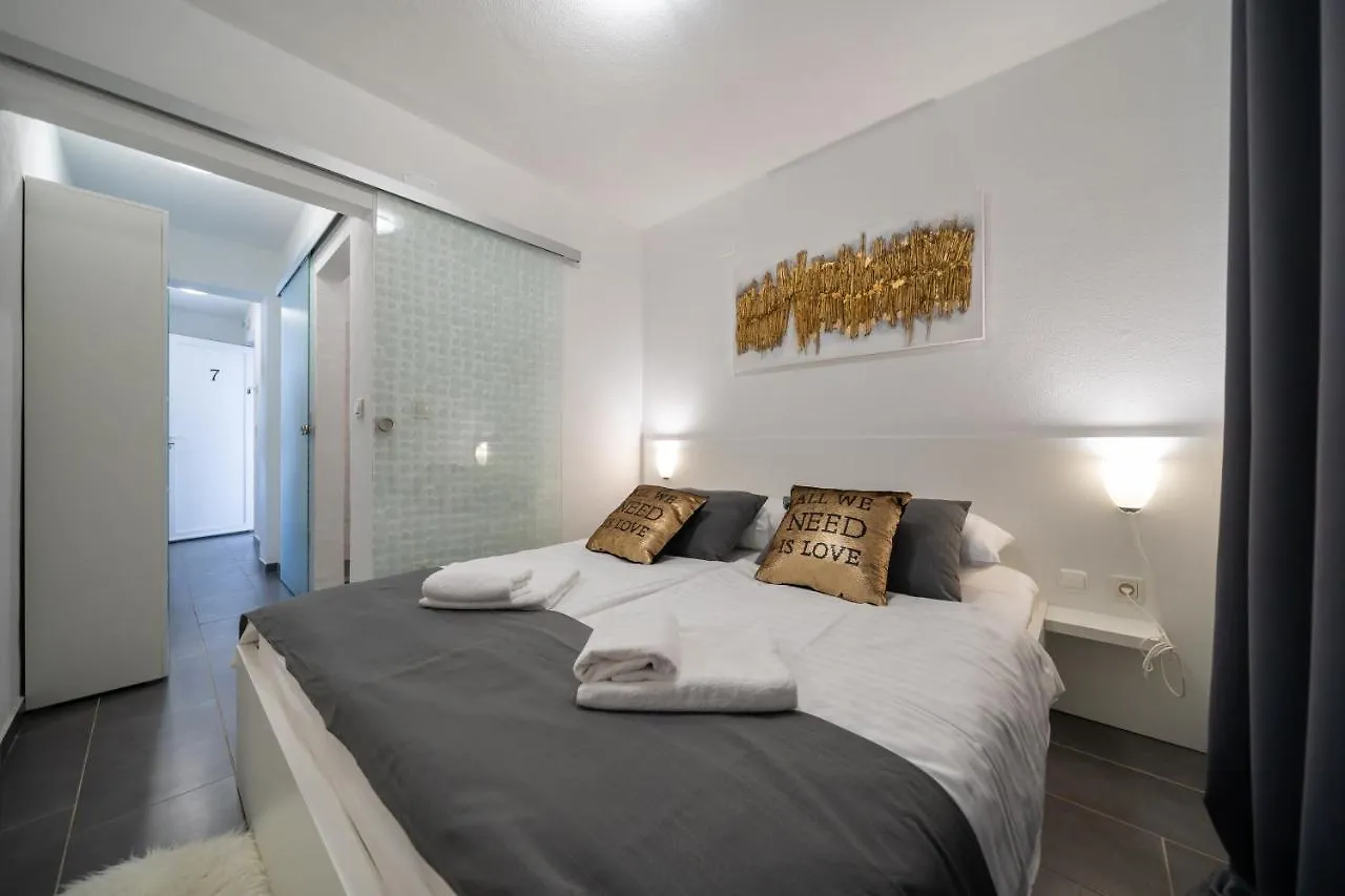 Holiday Apartments Amarilis Pakostane