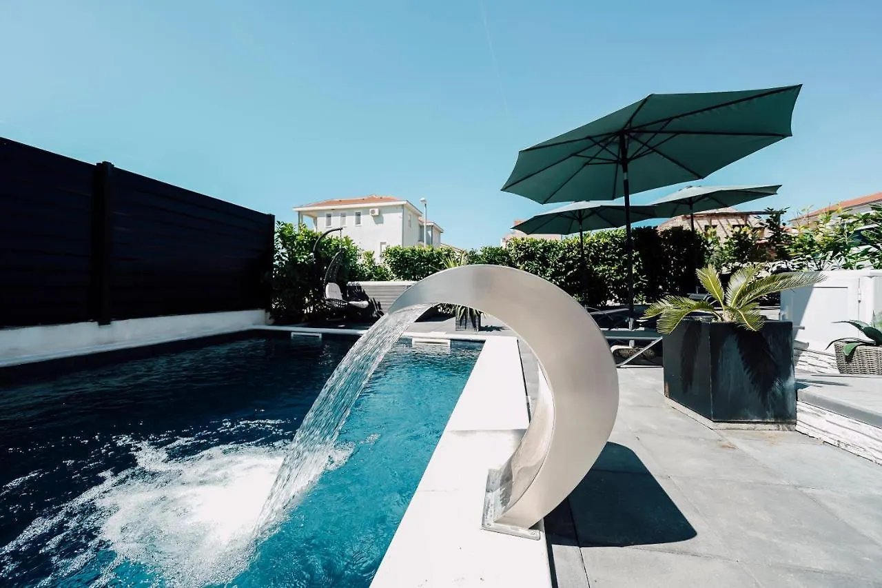 Holiday Apartments Amarilis Pakostane 0*,