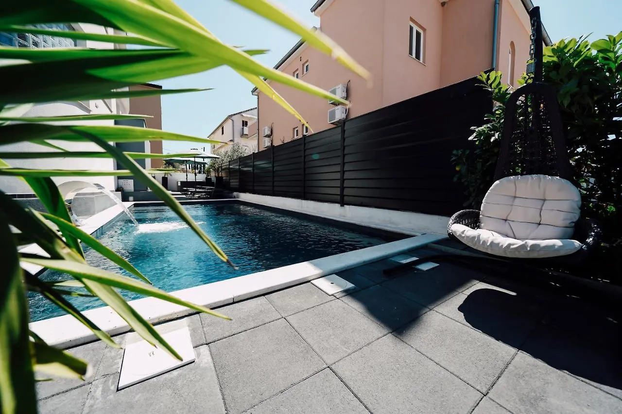 Holiday Apartments Amarilis Pakostane Croatia
